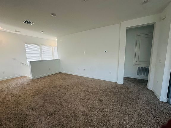 4th image of 10623 Marconi Ave
