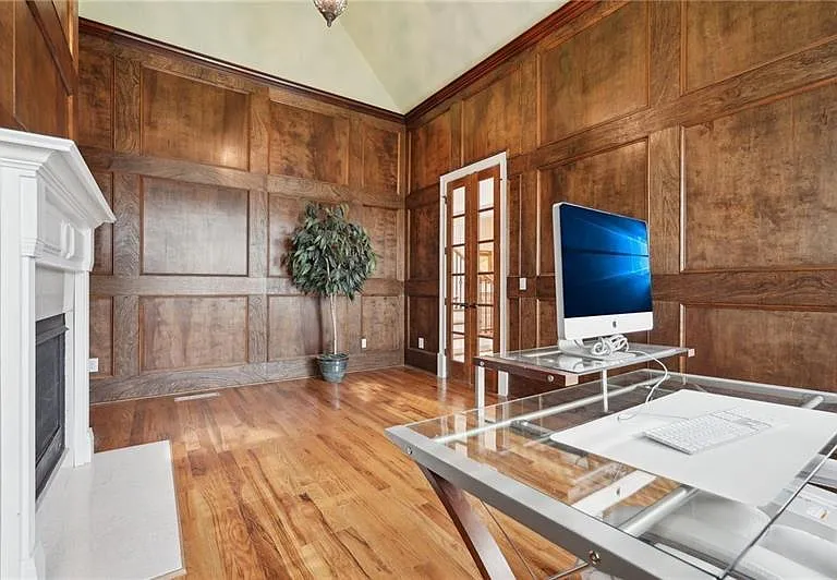 343 Summer Garden Dr — Photo 36