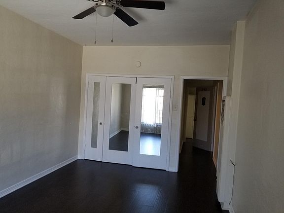 4th image of 4129 E Ocean Blvd #206