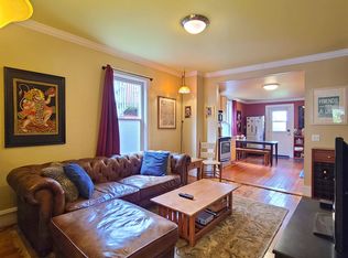 273 Saint Paul St #3, Burlington, VT 05401