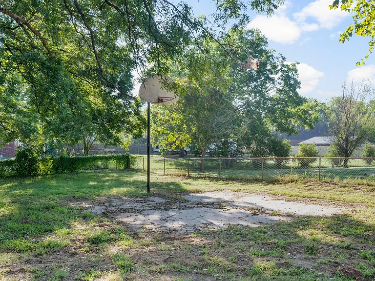 1811 S 148th West Ave — Photo 40