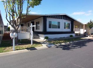 958 Northfield Dr, Hayward, CA 94544