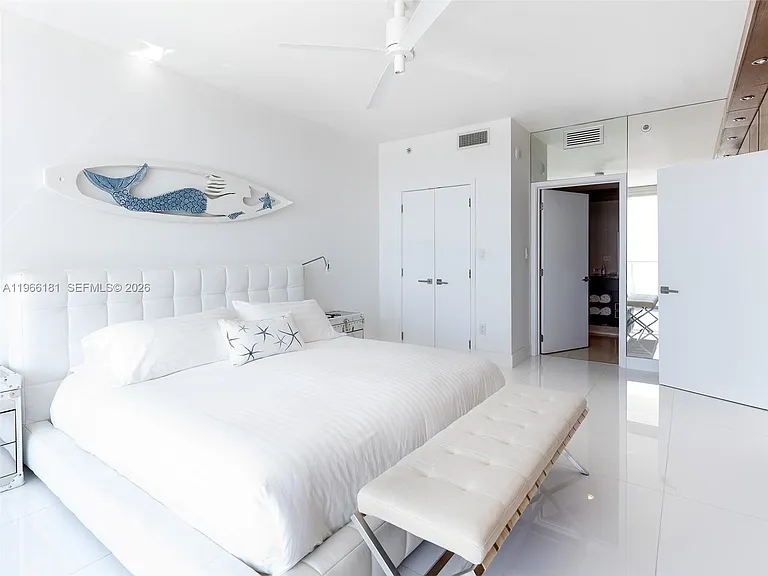 6799 Collins Ave #704 — Photo 8