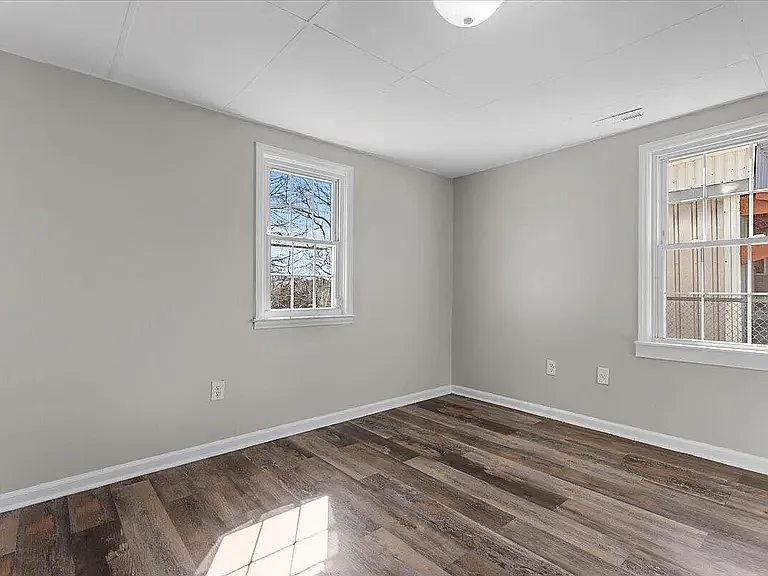 248 Orville St — Photo 12