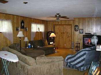 3rd image of 1610 Oleander Dr