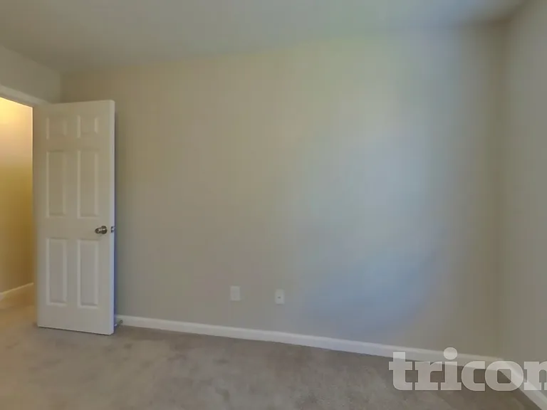 311 Turtle Pointe Dr — Photo 12