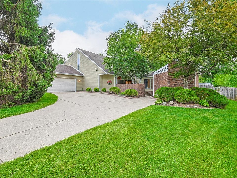 1st image of 9040 Normandy Ln
