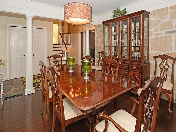 5th image of 18859 W Valley Dr