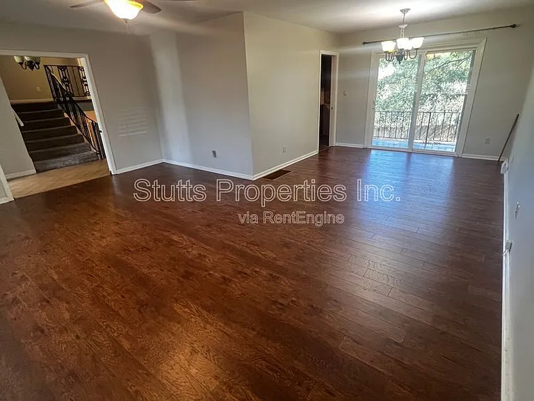 1918 Hermitage Dr — Photo 14