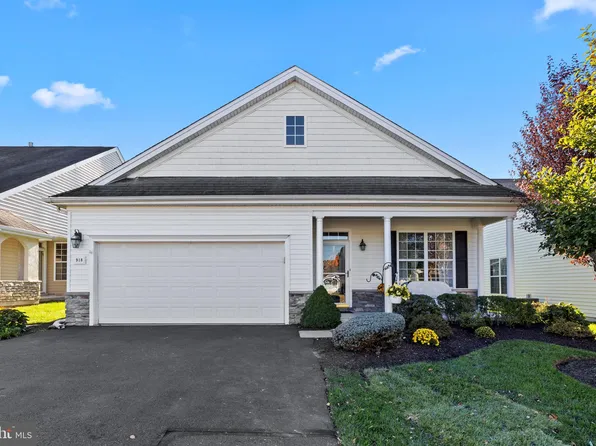 918 Laurens Ln, Warminster, PA 18974