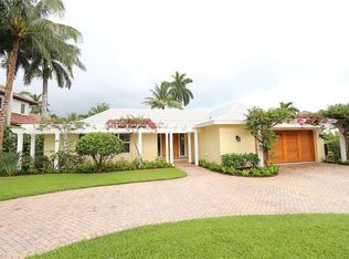 659 Palm Cir E, Naples, FL 34102
