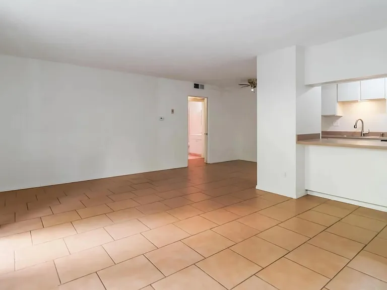 5700 Baltimore Dr #187 — Photo 6