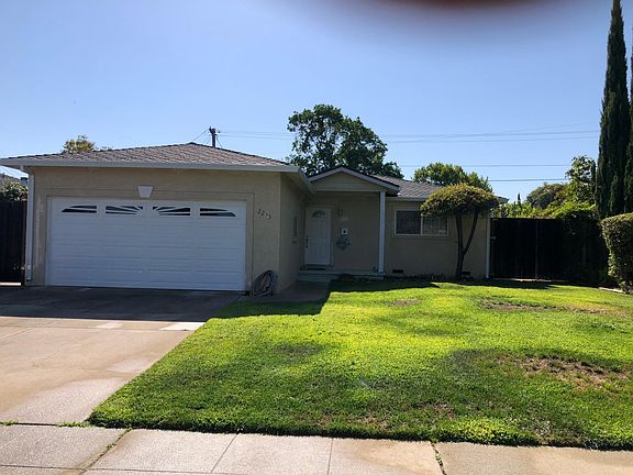 2nd image of 2235 Arleen Way