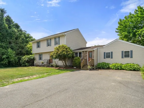 697 Main St, Dighton, MA 02715