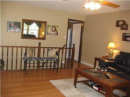 3rd image of 1264 Westwood Hills Dr