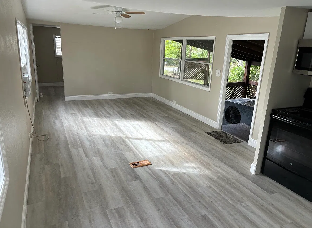 2 bed, 800 sqft, $1,050 — Photo 3
