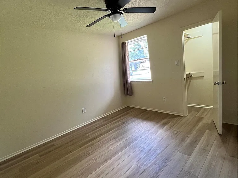 5023 Ridgestone St — Photo 9