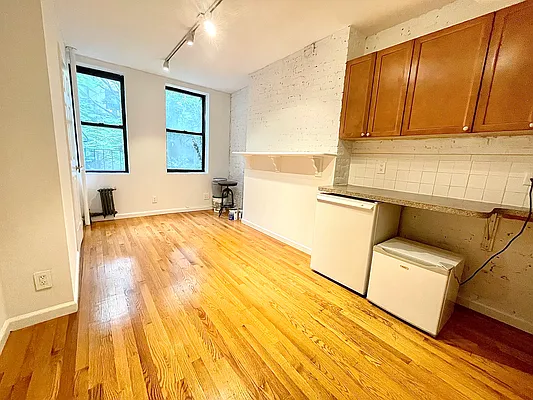 Rented by Compass | media 5