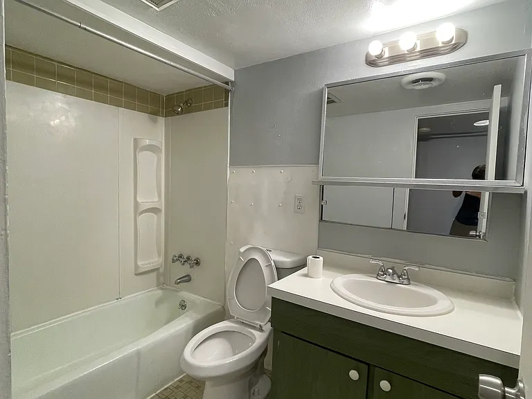 331 S Negley Ave #1 — Photo 3
