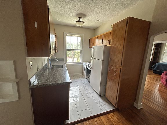 4th image of 515 N Barcelona St #4
