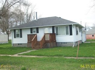 301 Donovan Ave, Beaverville, IL 60912