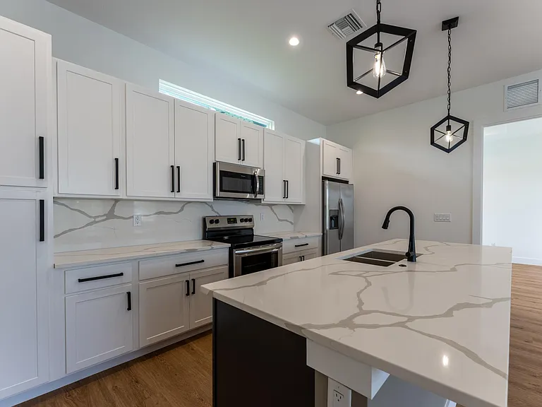 1518 Minnesota Ave #3 — Photo 6
