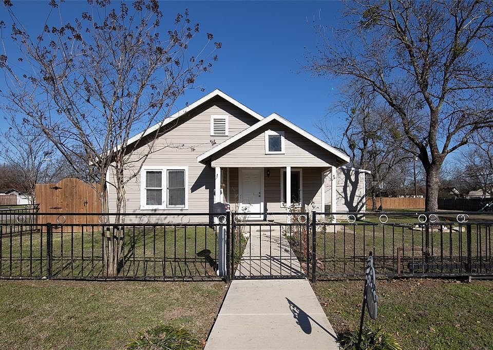 1st image of 900 S Dallas St