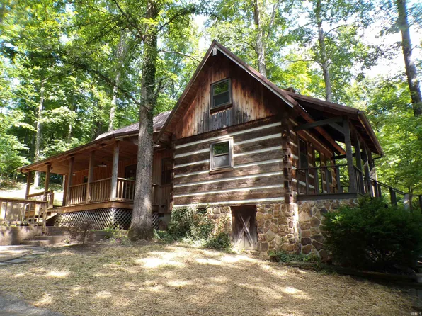 1173 N Cook St, Paoli, IN 47454