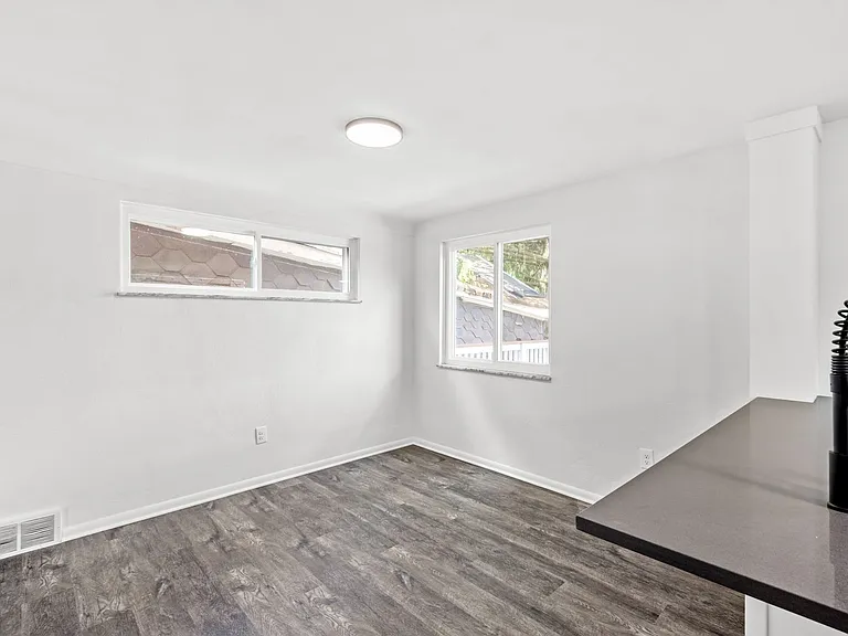 349 Virginia Ave — Photo 8