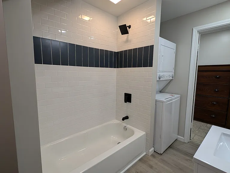 5 Goodman St N #5 — Photo 16