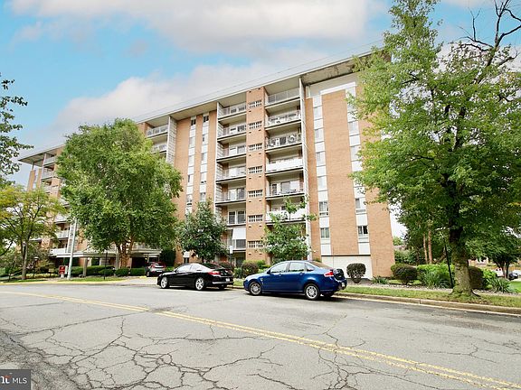 3rd image of 5250 Valley Forge Dr APT 801