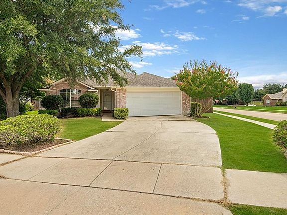 3rd image of 800 Teakwood Ct