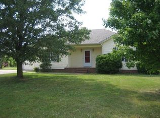 8646 Kingman Ct, Oak Grove, KY 42262