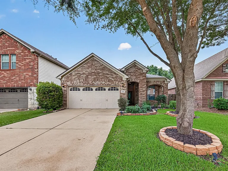 24518 Carlton Springs Ln — Photo 2