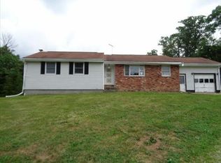 5062 Wayland Rd, Diamond, OH 44412