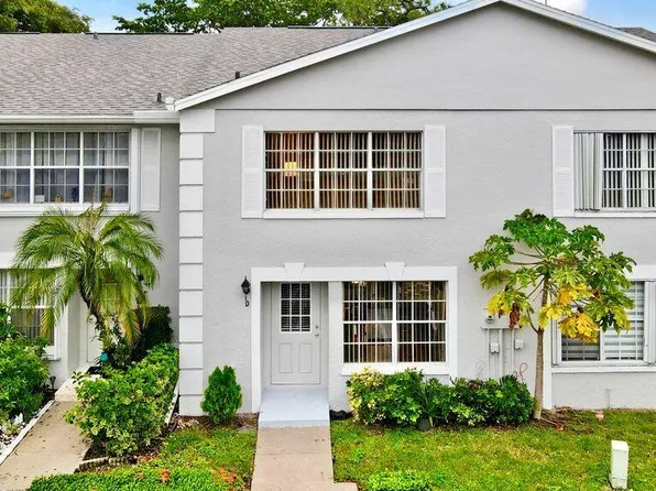 236 Foxtail Drive #D, Greenacres, FL 33415