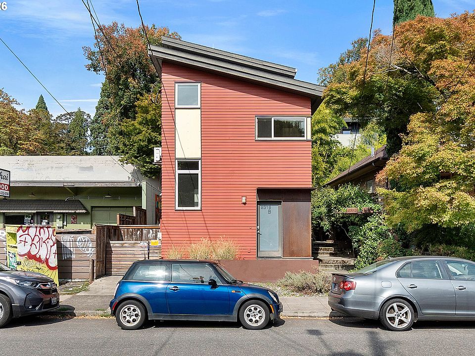 1st image of 2319 SE Belmont St