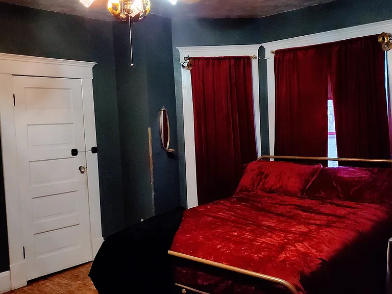 423 E Noble Ave #2 — Photo 2