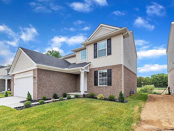 2nd image of 10595 Scarlet Oak Dr