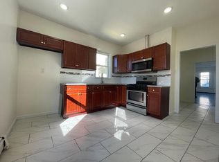 125 Pearsall Ave FLOOR 2, Jersey City, NJ 07305