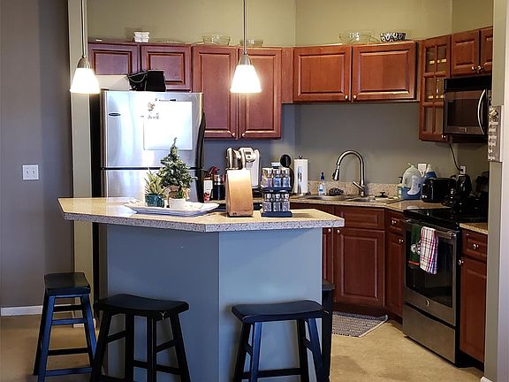4th image of 649 Old Highway 8 NW APT 419