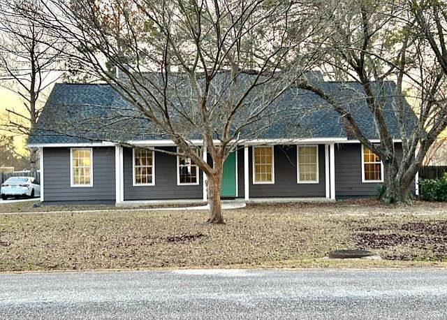 1st image of 813 Lemaka Dr