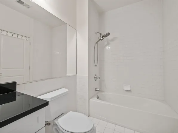 1 Intrepid Place image 27 of 38