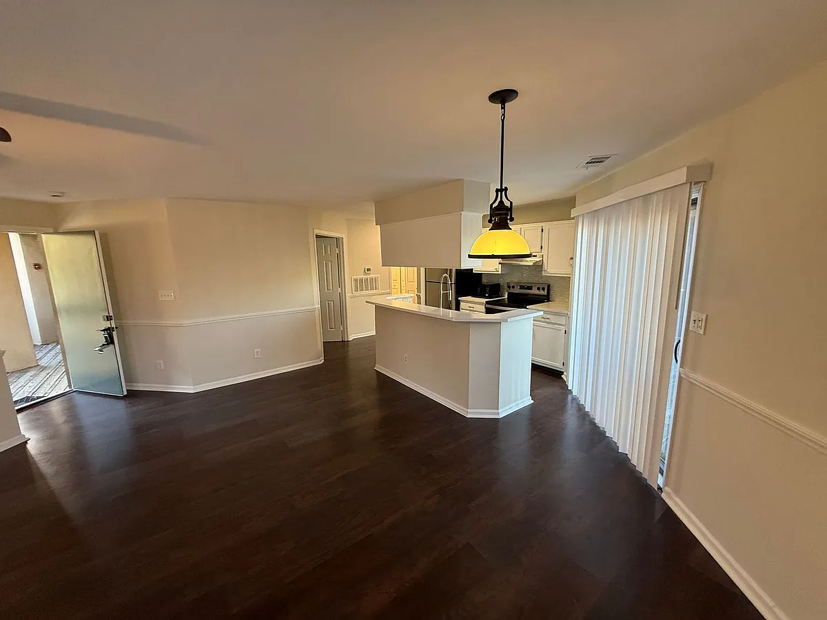 Building Photo - 8202 Cedar Glen Dr