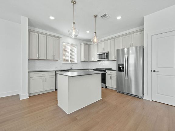 Open Kitchen