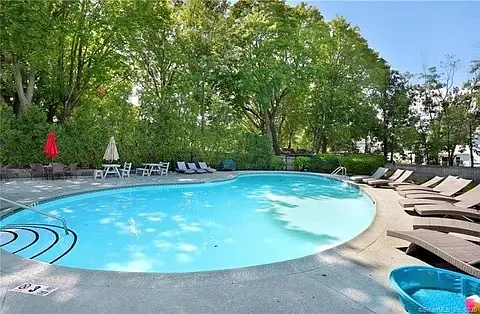 180 Glenbrook Rd #55 — Photo 41