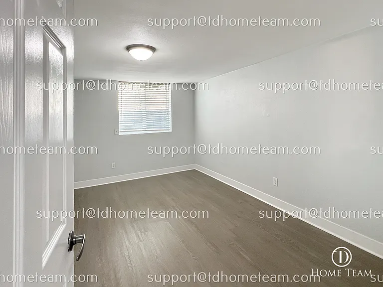 5302 S Pine St — Photo 11