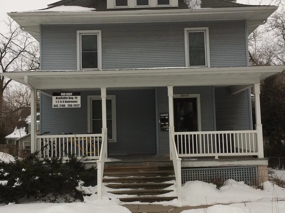 2011 Monroe St #1