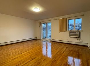 197 Bay 31st St #3, Brooklyn, NY 11214