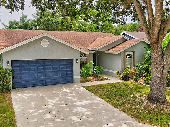 3rd image of 4170 NW 66th Place